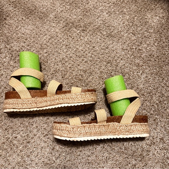 ESPIRIT Gigi Platform Walking Sandals Size 8.5 Beige Tan Manmade Woven Straw - Picture 5 of 8